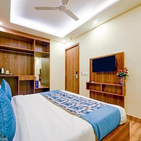 Hotel Rosewood Near Delhi Airport ニューデリー エクステリア 写真