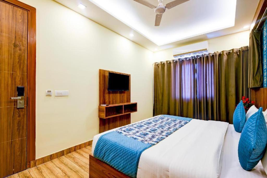 Hotel Rosewood Near Delhi Airport ニューデリー エクステリア 写真