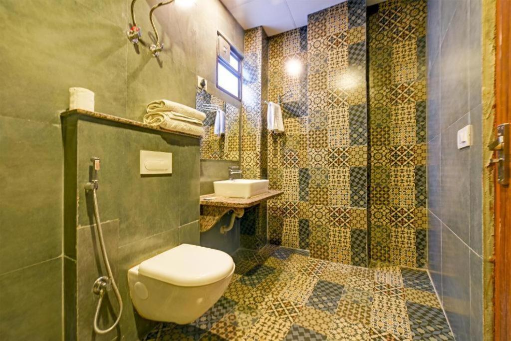 Hotel Rosewood Near Delhi Airport ニューデリー エクステリア 写真